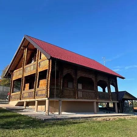 Cozy Wooden * Μπάνια Λούκα