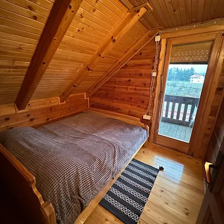 Nyaraló Pine House - Holiday Home *