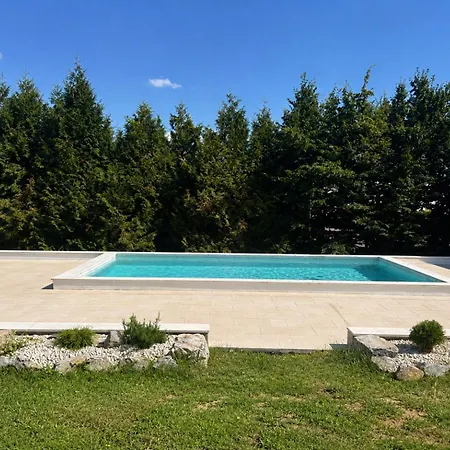 Vikendica Pine House - Banja Luka